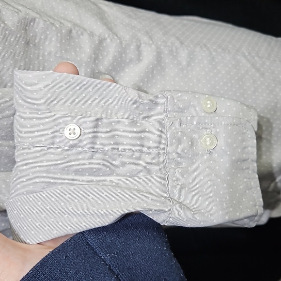 H&M mini Swiss dot long sleeve button up blouse - Picture 4 of 7